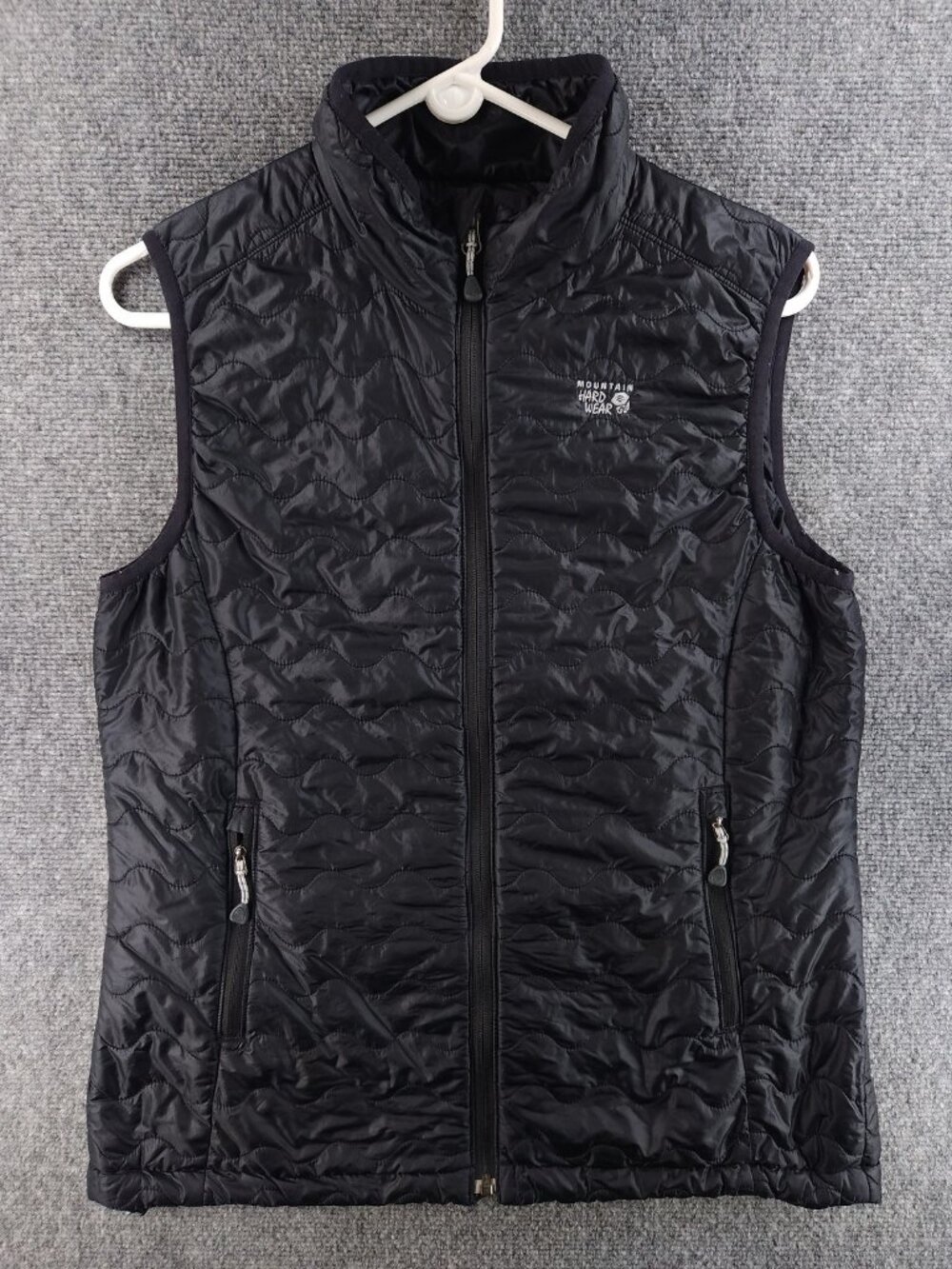 Mountain Hardwear Logo Medium Nylon Jacket Women Black Quilted Puffer Sleeveless